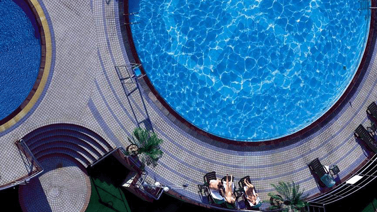 Purple-Mountain游泳池俯览-Swimming-Poolweb