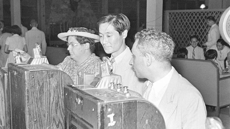010b - Slot machines at the Arcadia Russian Restaurant & Nightclub 1940